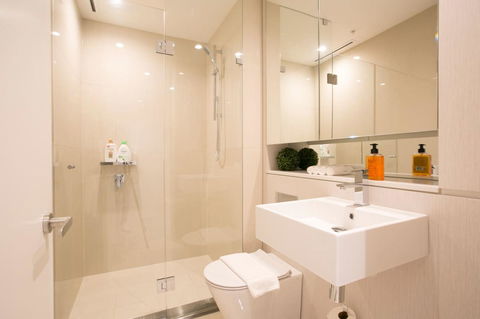 Newly Settled Three Bedrooms Apartment In CBD - Accommodation Gladstone 3