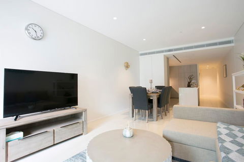 Newly Settled Three Bedrooms Apartment In CBD - Accommodation Gladstone 7