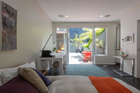 Stunning Views To Beat Lockdown Blues - Accommodation Gladstone 0