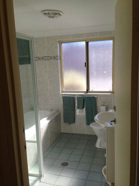 Bel Mondo Apartments - Accommodation Gladstone 13
