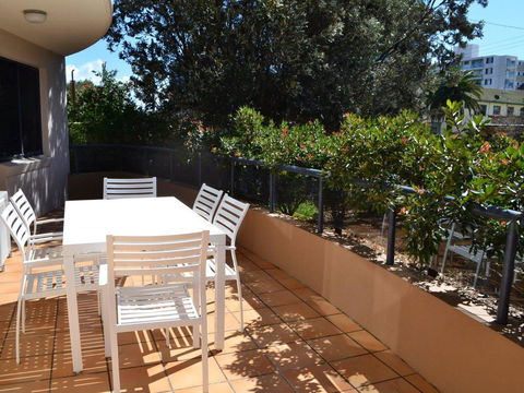 Millennium 102 With Pool In Complex - Accommodation Gladstone 11