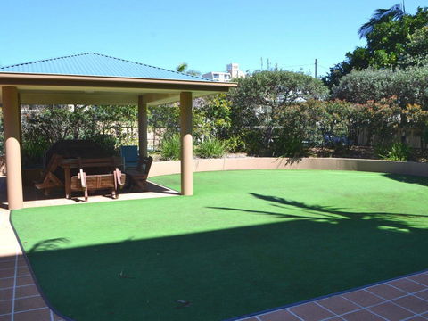 Millennium 102 With Pool In Complex - Accommodation Gladstone 8