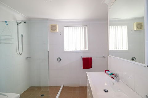 Interlude At Belmont - Accommodation Gladstone 14