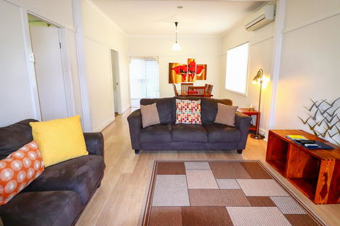 Interlude At Belmont - Accommodation Gladstone 5