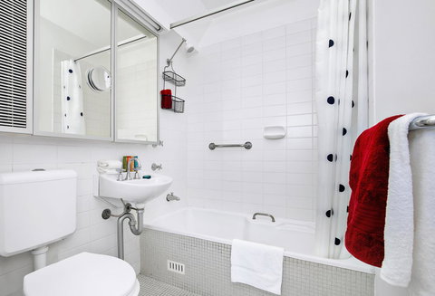 Relaxed Beachside Living - Accommodation Gladstone 15