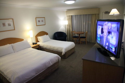 Carlyle Suites & Apartments - Accommodation Gladstone 20