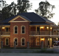 Carlyle Suites  Apartments - Accommodation Gladstone