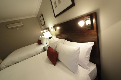 Carlyle Suites & Apartments - Accommodation Gladstone 14
