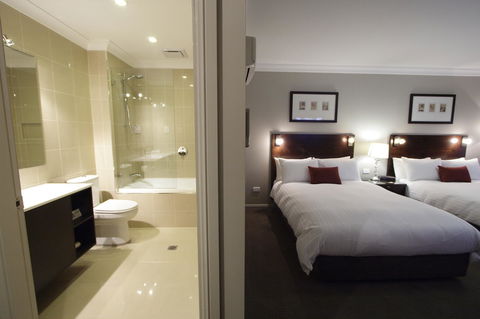 Carlyle Suites & Apartments - Accommodation Gladstone 12