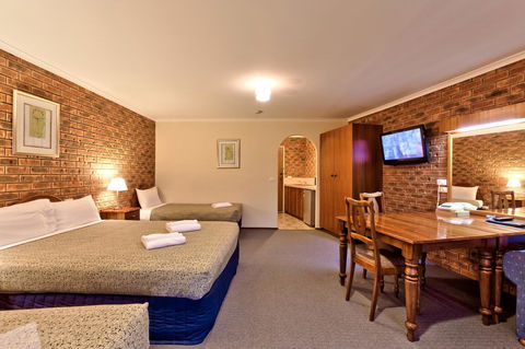 Hume Country Motor Inn - Accommodation Gladstone 40