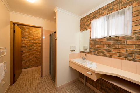 Hume Country Motor Inn - Accommodation Gladstone 28