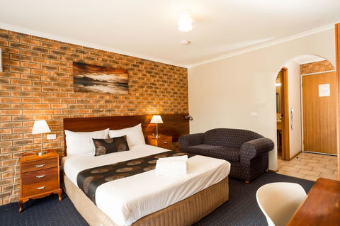 Hume Country Motor Inn - Accommodation Gladstone 3