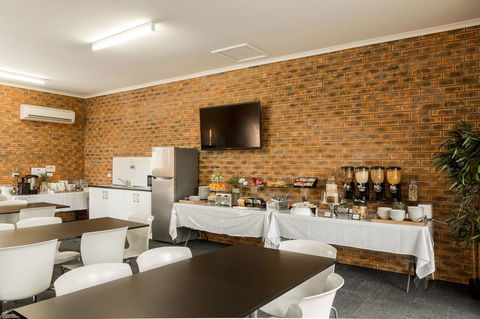 Hume Country Motor Inn - Accommodation Gladstone 1