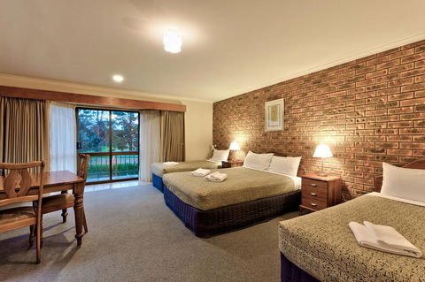 Hume Country Motor Inn - Accommodation Gladstone 42