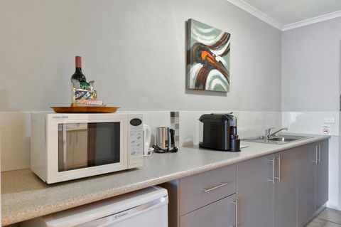 Hume Country Motor Inn - Accommodation Gladstone 36