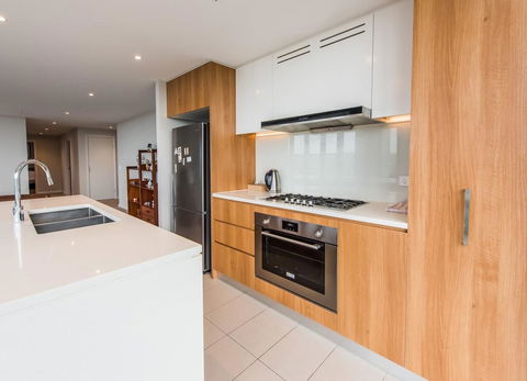 180Â° Water View Three Bedroom (wooden Furniture) - Accommodation Gladstone 31
