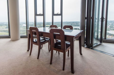 180Â° Water View Three Bedroom (wooden Furniture) - Accommodation Gladstone 20
