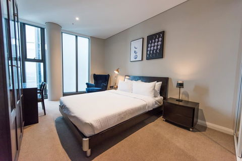180Â° Water View Three Bedroom (wooden Furniture) - Accommodation Gladstone 9