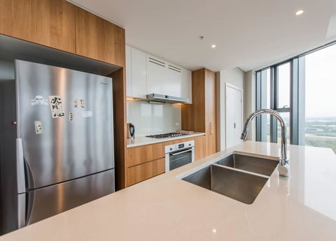 180Â° Water View Three Bedroom (wooden Furniture) - Accommodation Gladstone 4