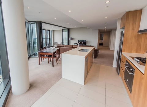 180Â° Water View Three Bedroom (wooden Furniture) - Accommodation Gladstone 25