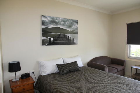 Tumut Apartments - Accommodation Gladstone 4