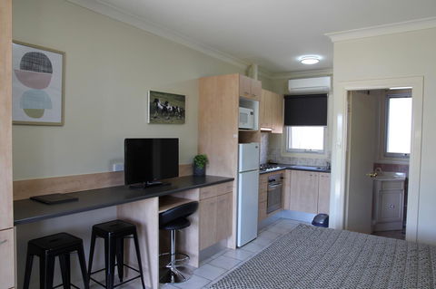 Tumut Apartments - Accommodation Gladstone 8