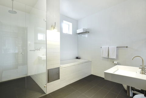 Harbour Rocks Hotel Sydney - Accommodation Gladstone 29