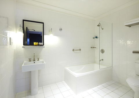 Harbour Rocks Hotel Sydney - Accommodation Gladstone 27
