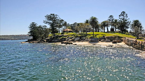 Panoramic Harbour Views And Unbeatable Comfort - Accommodation Gladstone 16