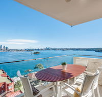 Panoramic harbour views and unbeatable comfort - Accommodation Gladstone