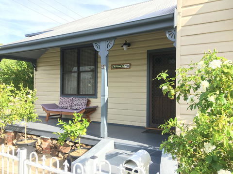 Caledonia Cottage - Accommodation Gladstone 5