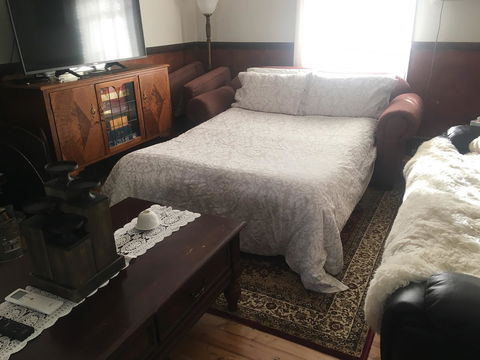 Caledonia Cottage - Accommodation Gladstone 4