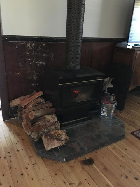 Caledonia Cottage - Accommodation Gladstone 12