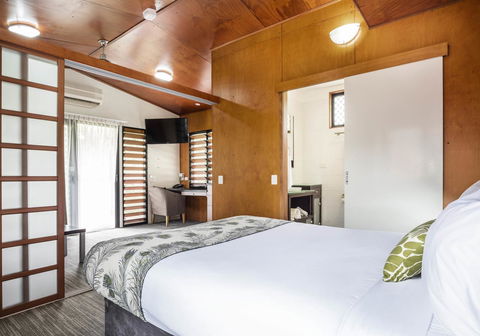 Mercure Darwin Airport Resort - Accommodation Gladstone 4