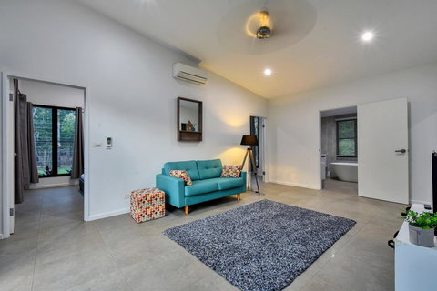 'Tropical Oasis - Darwin NT - Accommodation Gladstone 15
