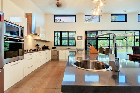 'Tropical Oasis - Darwin NT - Accommodation Gladstone 6