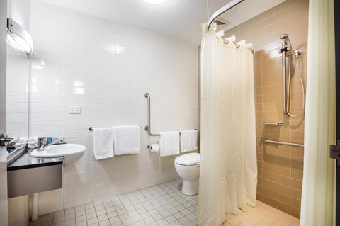 Novotel Darwin Airport - Accommodation Gladstone 31