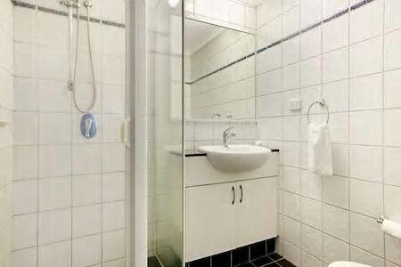 Central Studio, Darwin CBD Northern Territory - Accommodation Gladstone 9