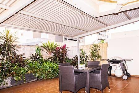 Central Studio, Darwin CBD Northern Territory - Accommodation Gladstone 10