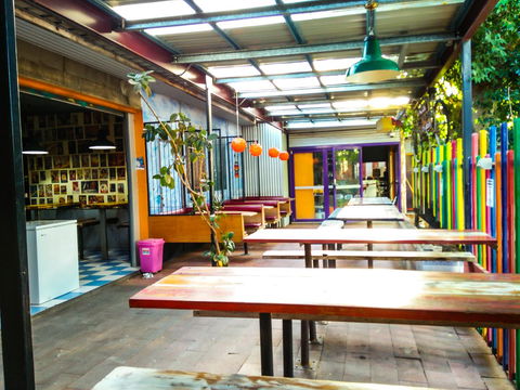Jump Inn Alice Budget Accommodation - Accommodation Gladstone 5