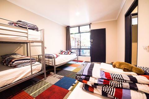 Jump Inn Alice Budget Accommodation - Accommodation Gladstone 41