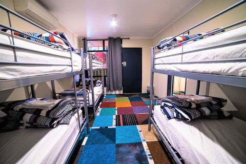 Jump Inn Alice Budget Accommodation - Accommodation Gladstone 42