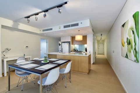 Astra Apartments Darwin - Accommodation Gladstone 3