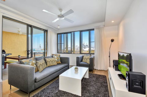 Astra Apartments Darwin - Accommodation Gladstone 10
