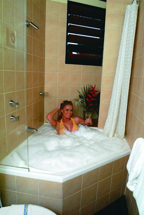 Palms City Resort - Accommodation Gladstone 19