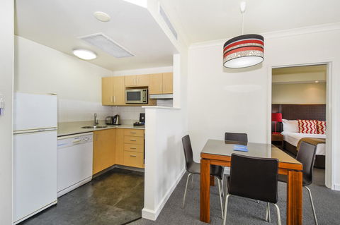 Mantra On The Esplanade - Accommodation Gladstone 31