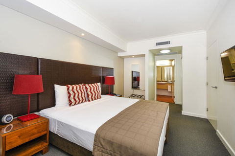 Mantra On The Esplanade - Accommodation Gladstone 25