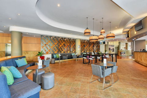 Mantra On The Esplanade - Accommodation Gladstone 8