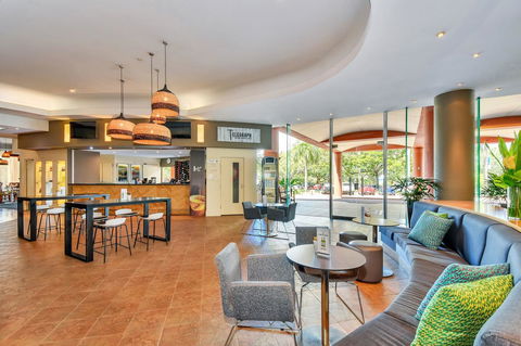 Mantra On The Esplanade - Accommodation Gladstone 7