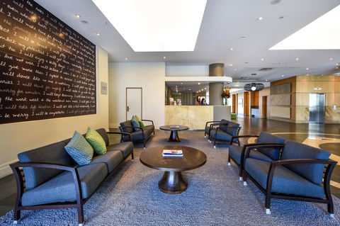 Mantra On The Esplanade - Accommodation Gladstone 43